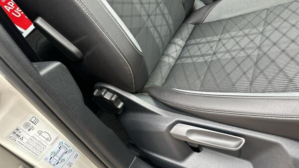 Used Volkswagen T-Roc 2022 for sale - 76079867: Photo 53