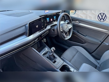 Used Volkswagen Golf 2022 for sale - 77890111: Photo