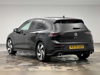 Used Volkswagen Golf 2025 for sale - 78917838: Photo