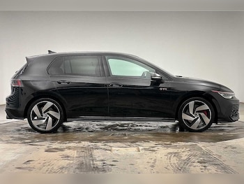 Used Volkswagen Golf 2025 for sale - 78917838: Photo