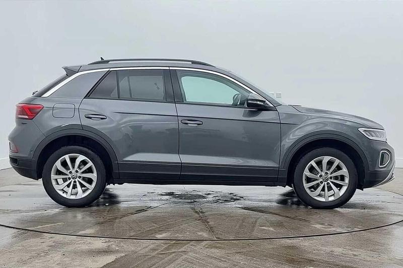 Used Volkswagen T-Roc 2025 for sale - 77406894: Photo 4