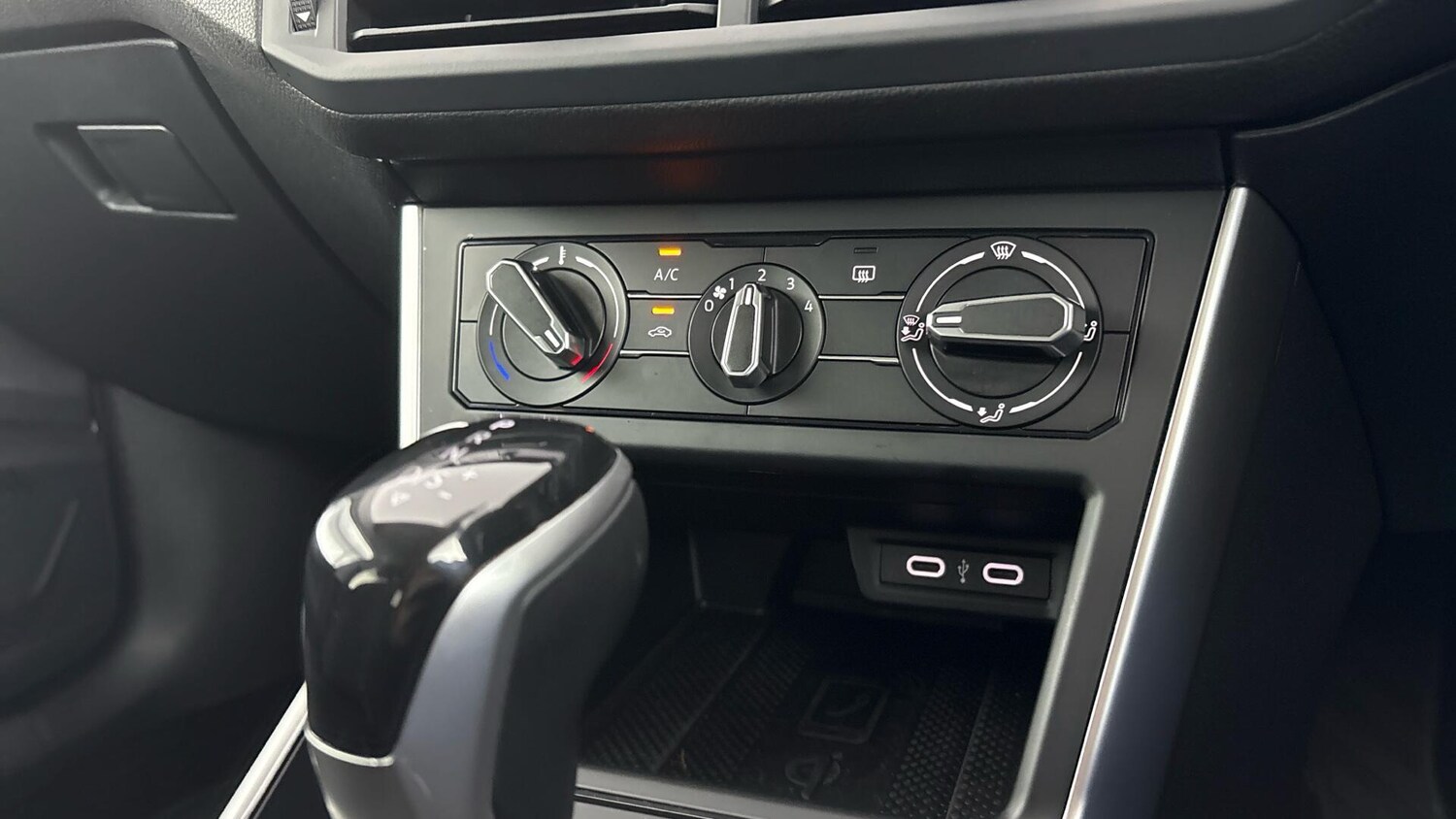 Used Volkswagen Polo 2024 for sale - 77818269: Photo 25