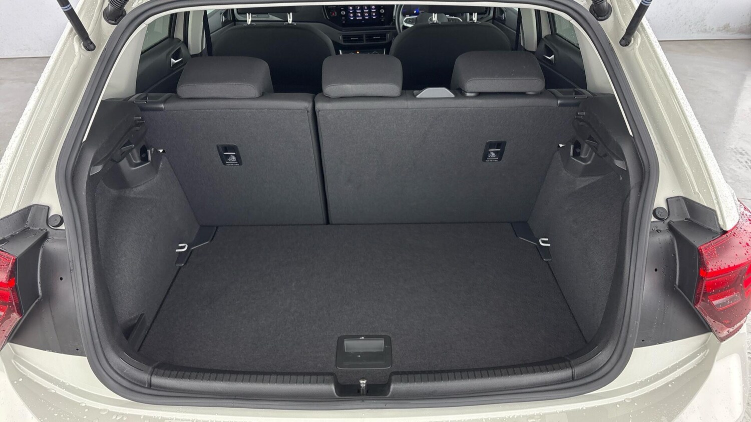 Used Volkswagen Polo 2024 for sale - 77818269: Photo 28