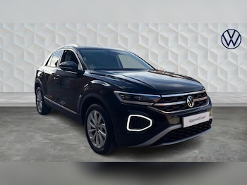 Used Volkswagen T-Roc 2023 for sale - 76234769: Photo