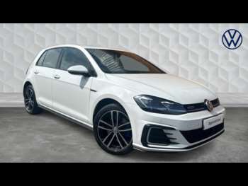 2020 - MK7 Facelift 1.4 TSI GTE 204PS DSG Automatic 5-Door