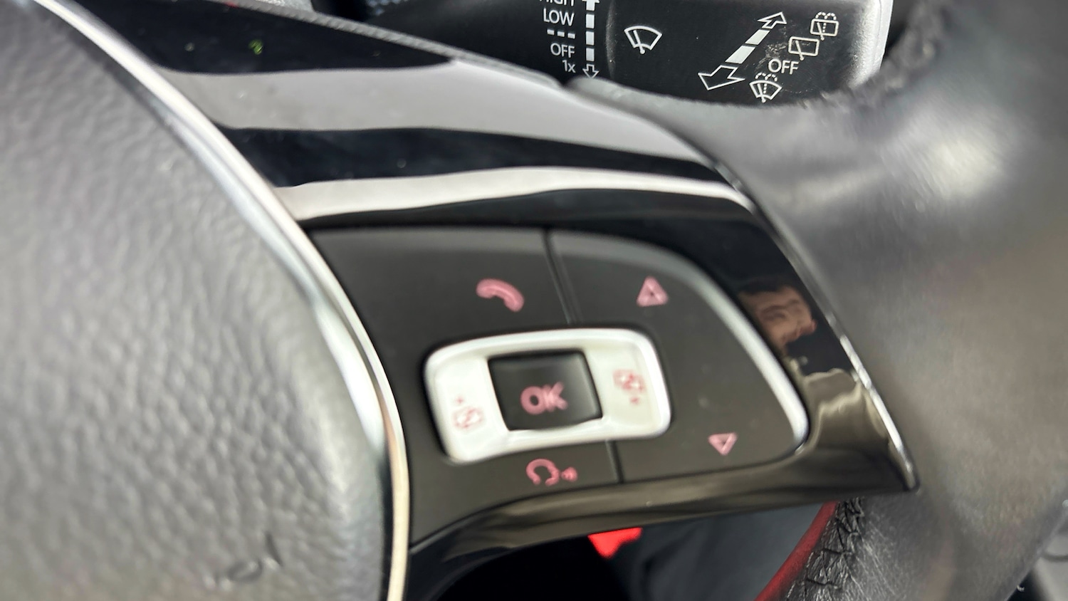 Used Volkswagen up! 2022 for sale - 78155540: Photo 24