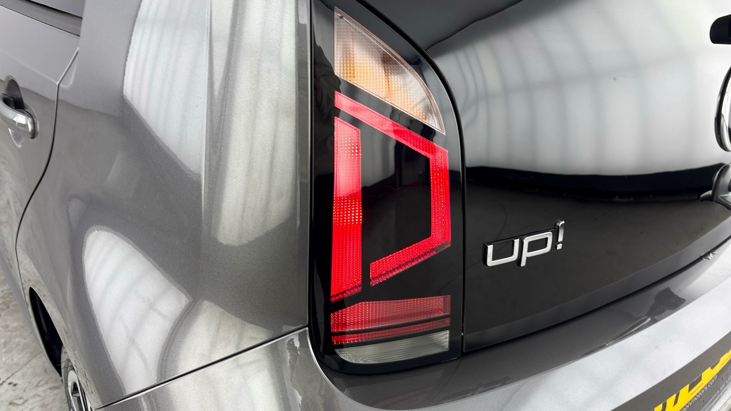 Used Volkswagen up! 2022 for sale - 78155540: Photo 28