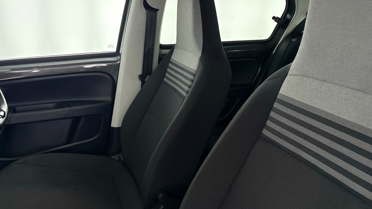 Used Volkswagen up! 2022 for sale - 78155540: Photo 31