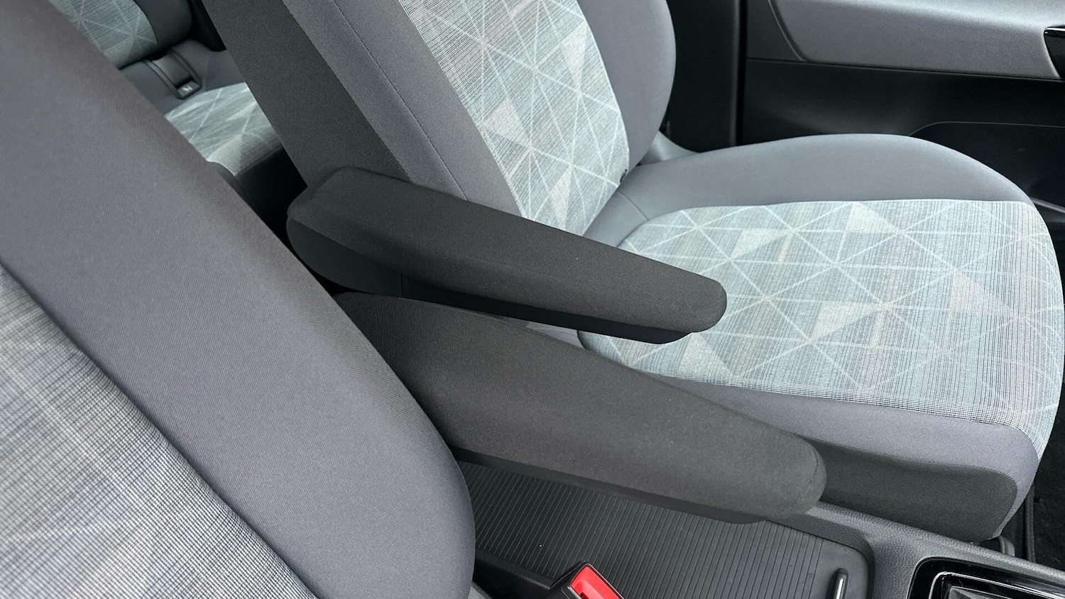 Used Volkswagen ID.3 2020 for sale - 77707997: Photo 32