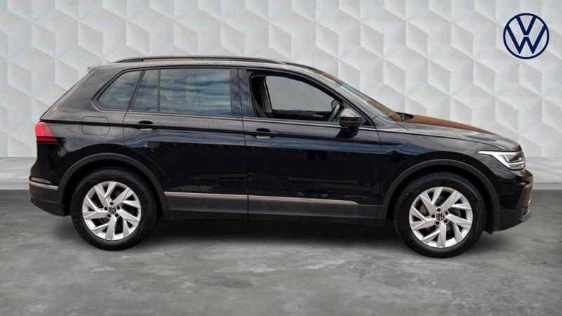 Used Volkswagen Tiguan 2023 for sale - 76008554: Photo 4