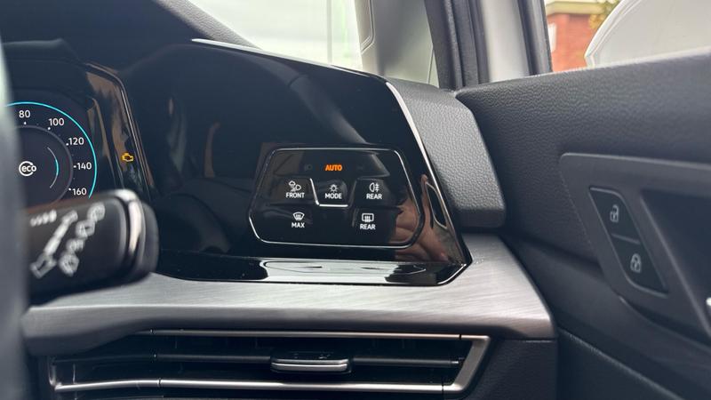 Used Volkswagen Golf 2023 for sale - 76933568: Photo 35