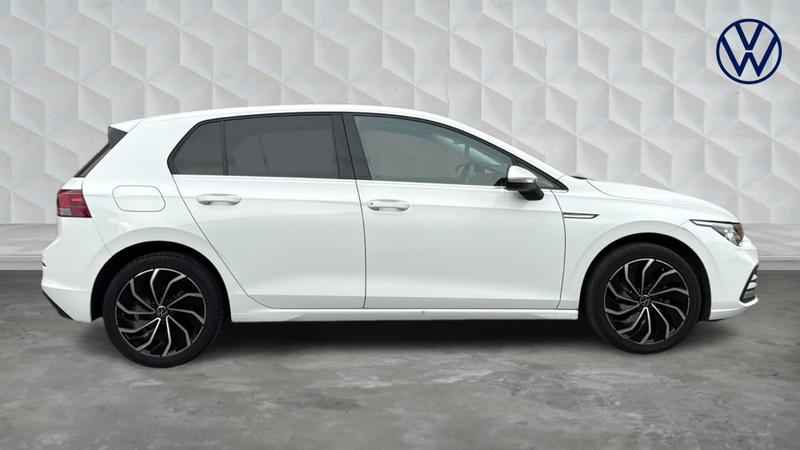 Used Volkswagen Golf 2023 for sale - 76933568: Photo 4