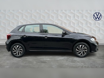 Used Volkswagen Polo 2023 for sale - 78411936: Photo