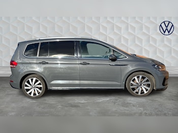 Used Volkswagen Touran 2022 for sale - 77938302: Photo
