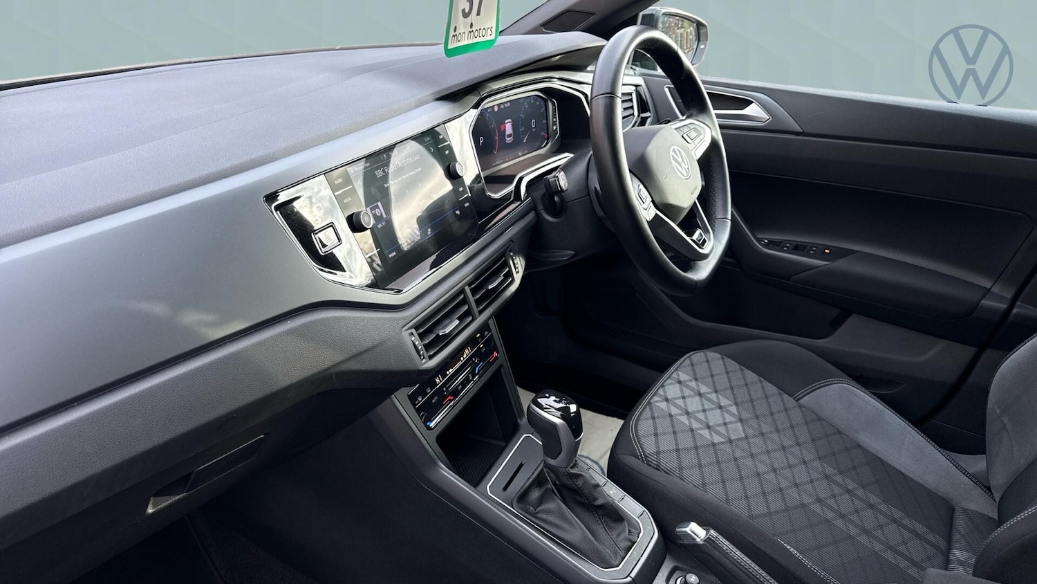 Used Volkswagen Polo 2023 for sale - 77975627: Photo 2