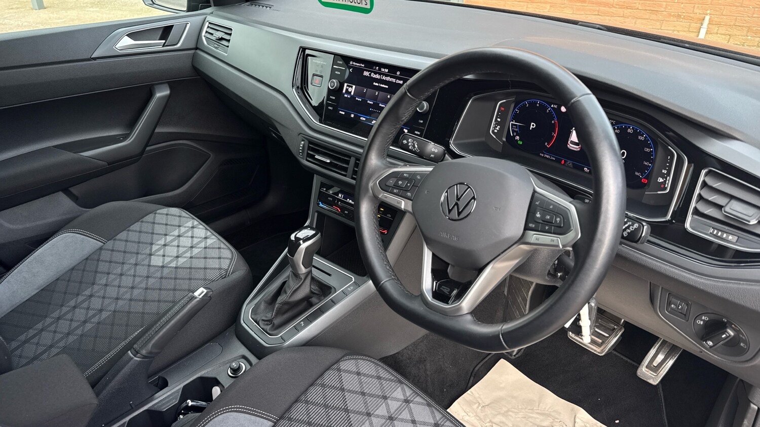 Used Volkswagen Polo 2023 for sale - 77975627: Photo 6