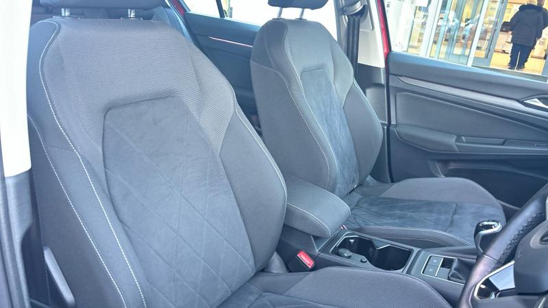 Used Volkswagen Golf 2022 for sale - 76738841: Photo 24
