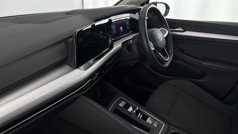 Used Volkswagen Golf 2023 for sale - 76882682: Photo 2