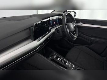 Used Volkswagen Golf 2023 for sale - 76882682: Photo