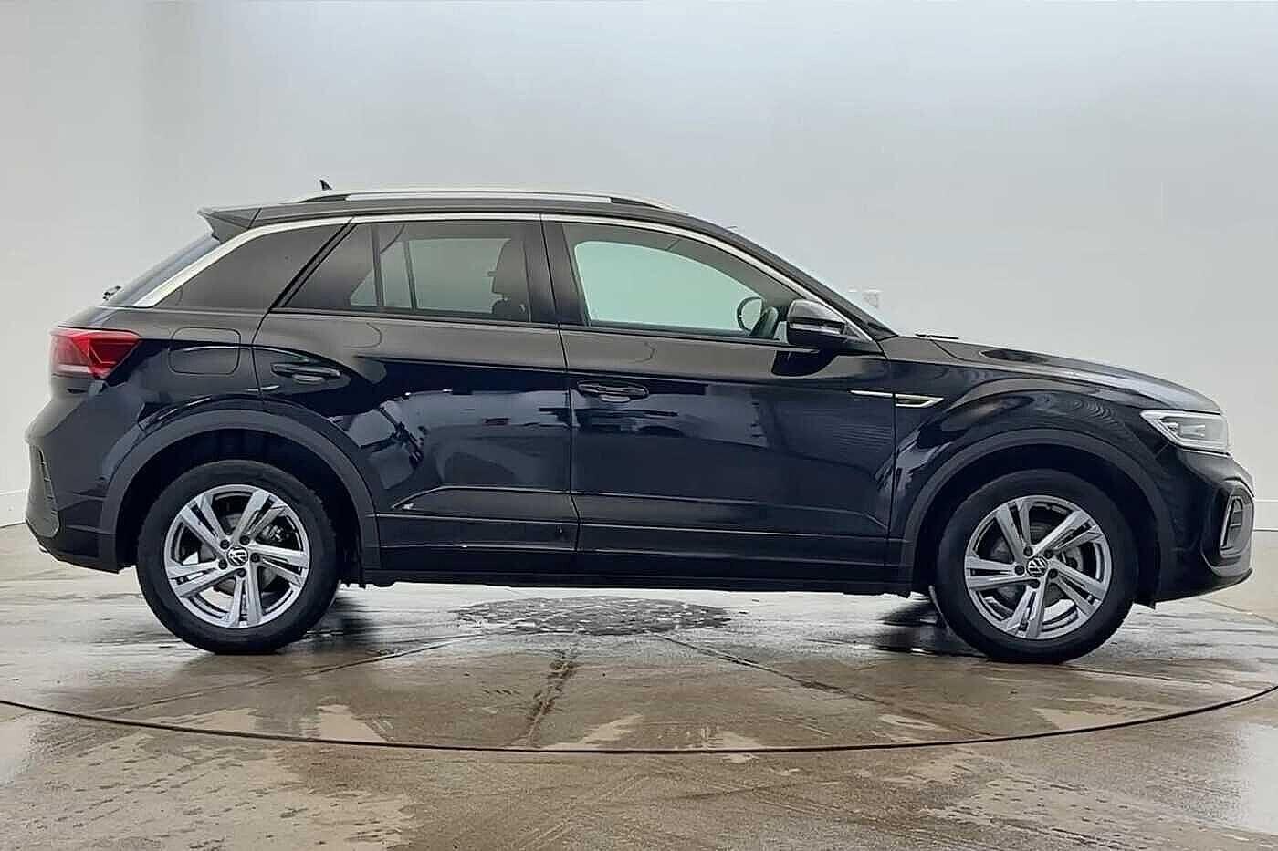 Used Volkswagen T-Roc 2025 for sale - 77640822: Photo 4