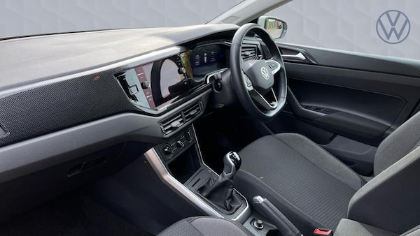 Used Volkswagen Polo 2023 for sale - 76117532: Photo 2
