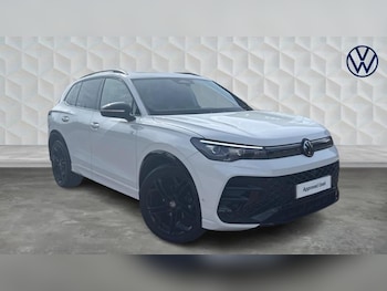 2024 - 1.5 eTSI 150 R-Line 5dr DSG Automatic