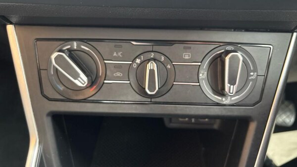 Used Volkswagen Polo 2023 for sale - 76117506: Photo 11