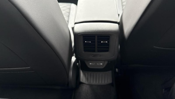 Used Volkswagen T-Roc 2025 for sale - 75011632: Photo 10