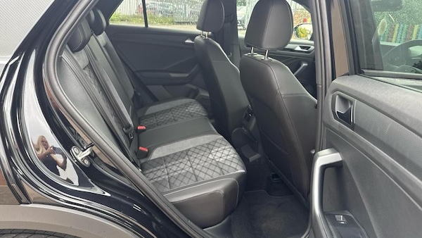 Used Volkswagen T-Roc 2025 for sale - 75011632: Photo 12