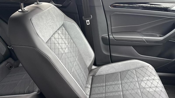 Used Volkswagen T-Roc 2025 for sale - 75011632: Photo 34