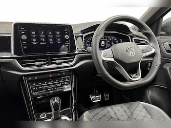 Used Volkswagen T-Roc 2025 for sale - 77602367: Photo