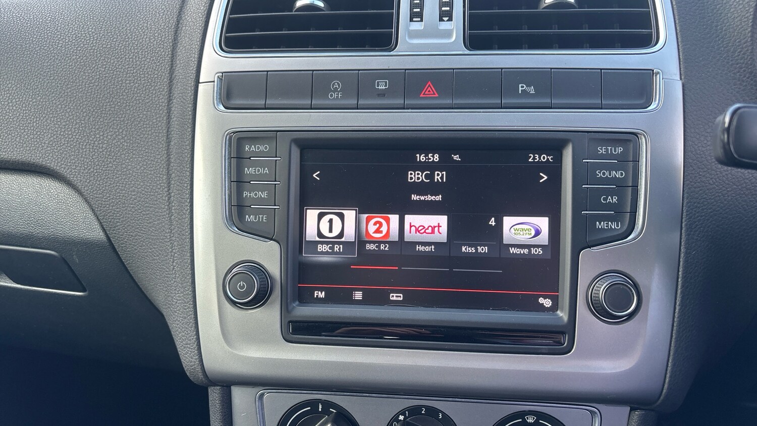 Used Volkswagen Polo 2016 for sale - 78202237: Photo 24