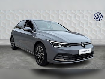 Volkswagen - Golf
