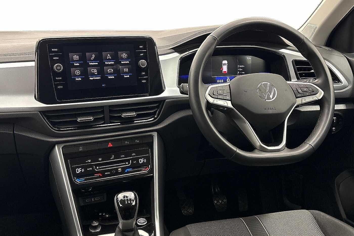 Used Volkswagen T-Roc 2025 for sale - 77506164: Photo 2