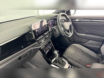 Used Volkswagen T-Roc 2023 for sale - 78183152: Photo