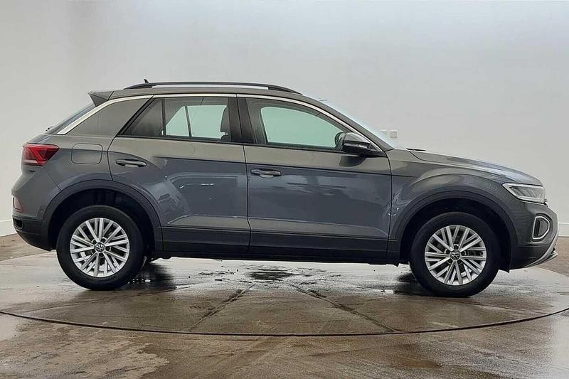 Used Volkswagen T-Roc 2024 for sale - 76684991: Photo 4