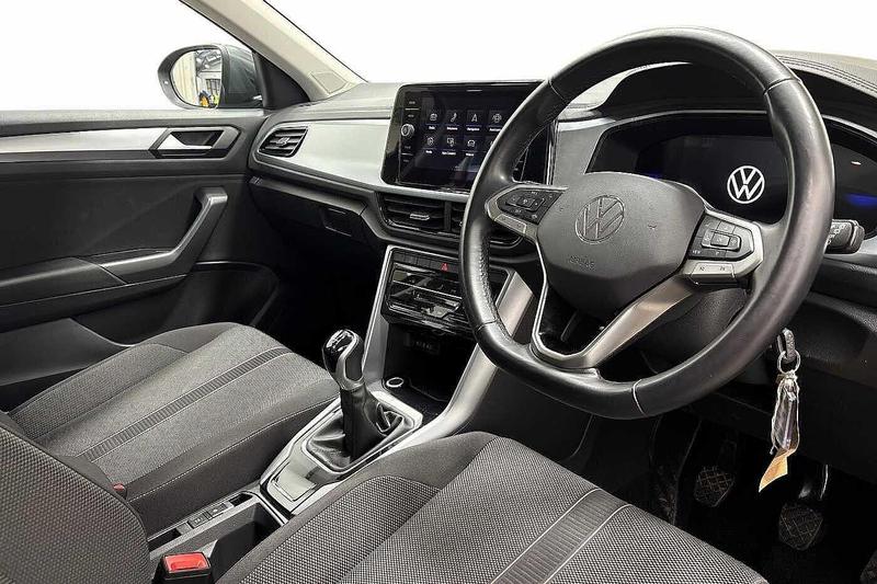 Used Volkswagen T-Roc 2024 for sale - 76684991: Photo 6