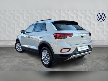 Used Volkswagen T-Roc 2023 for sale - 76018357: Photo 3