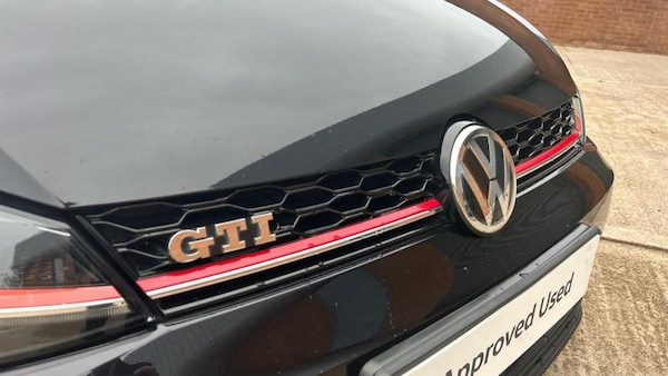 Used Volkswagen Golf 2017 for sale - 76117449: Photo 10