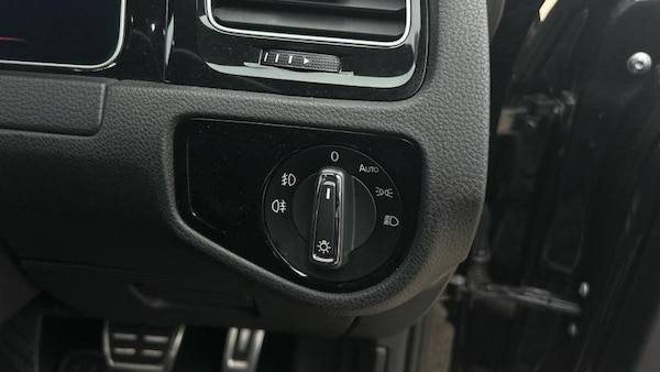 Used Volkswagen Golf 2017 for sale - 76117449: Photo 25