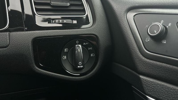 Used Volkswagen Golf 2017 for sale - 76117449: Photo 28