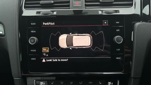 Used Volkswagen Golf 2017 for sale - 76117449: Photo 31