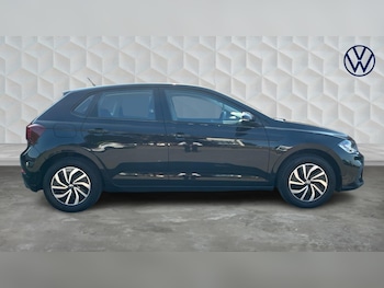 Used Volkswagen Polo 2023 for sale - 79010930: Photo