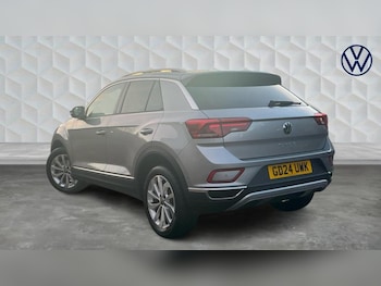 Used Volkswagen T-Roc 2024 for sale - 76918355: Photo