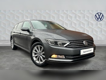 Used Volkswagen Passat 2017 for sale - 77211076: Photo