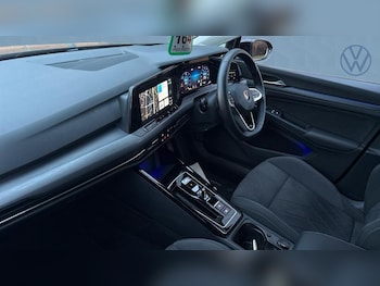 Used Volkswagen Golf 2023 for sale - 76766984: Photo