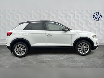 Used Volkswagen T-Roc 2022 for sale - 77367718: Photo