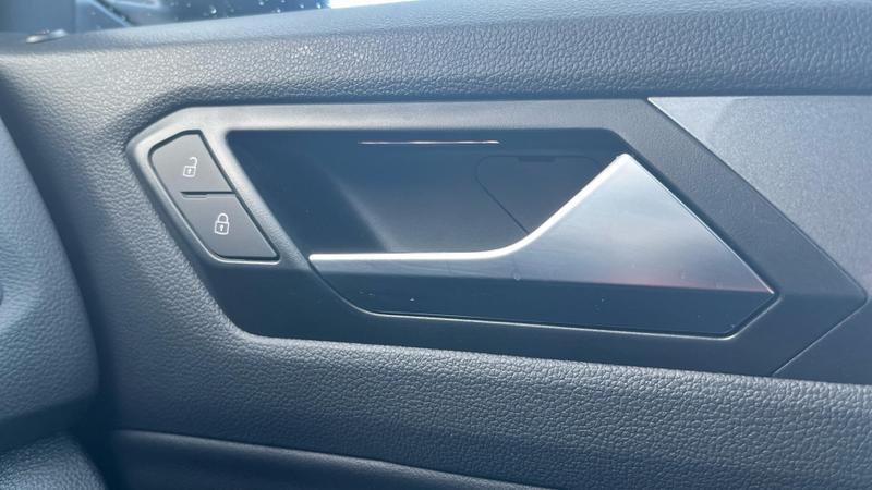 Used Volkswagen T-Roc 2023 for sale - 76452757: Photo 18