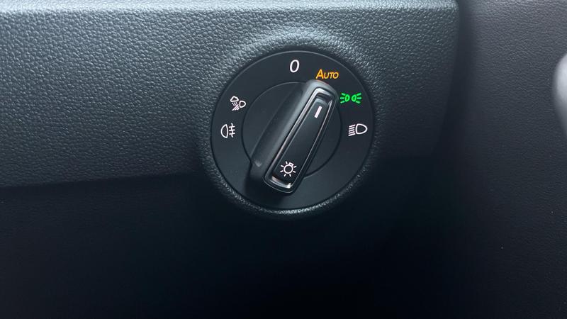 Used Volkswagen T-Roc 2023 for sale - 76452757: Photo 19