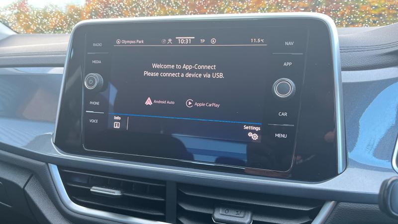 Used Volkswagen T-Roc 2023 for sale - 76452757: Photo 24